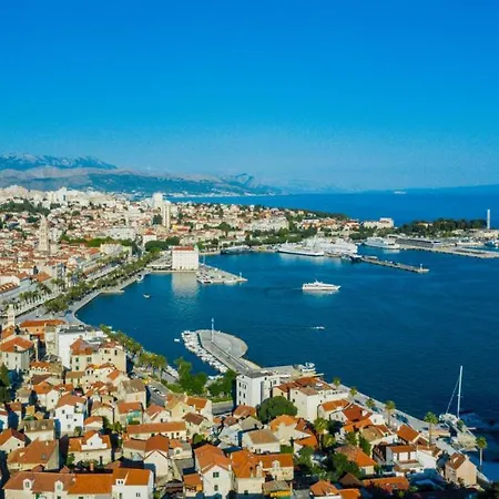 Mint - By Guide Villa *