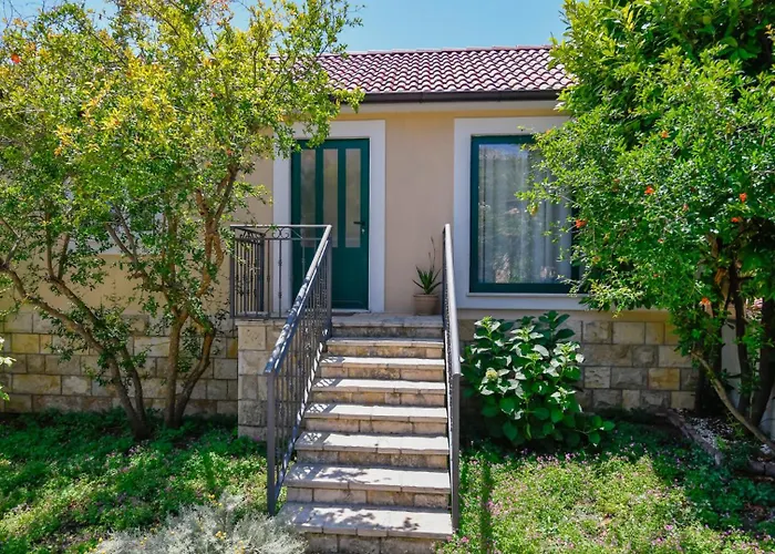 Mint - By Guide * Split