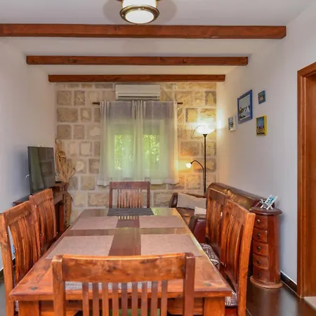 Mint - By Guide 빌라 *