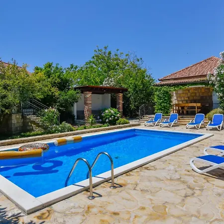 Mint - By Guide 빌라